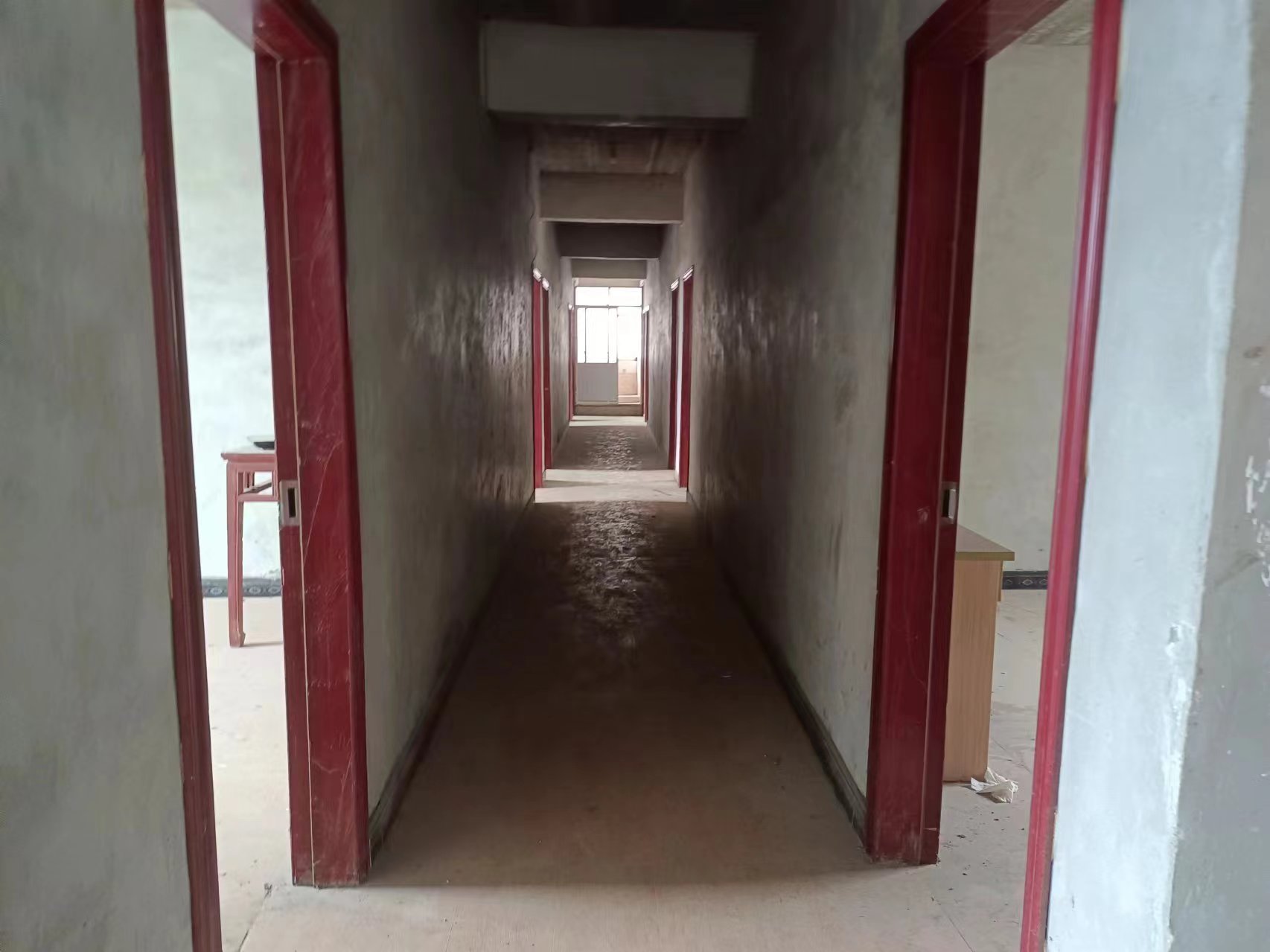 花溪桐木岭地铁口处临街独栋出租